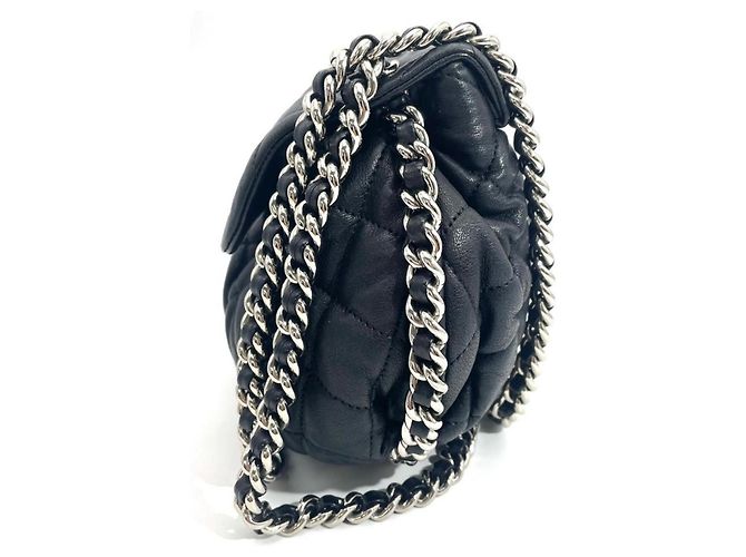 Borsa a tracolla Chanel Matelassé Chain Around Nero - vista 2
