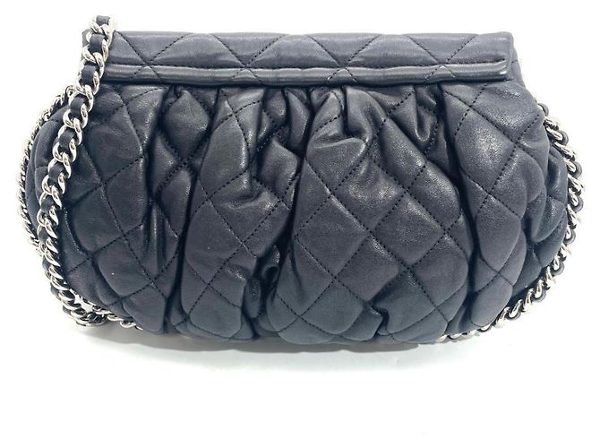 Borsa a tracolla Chanel Matelassé Chain Around Nero - vista 3