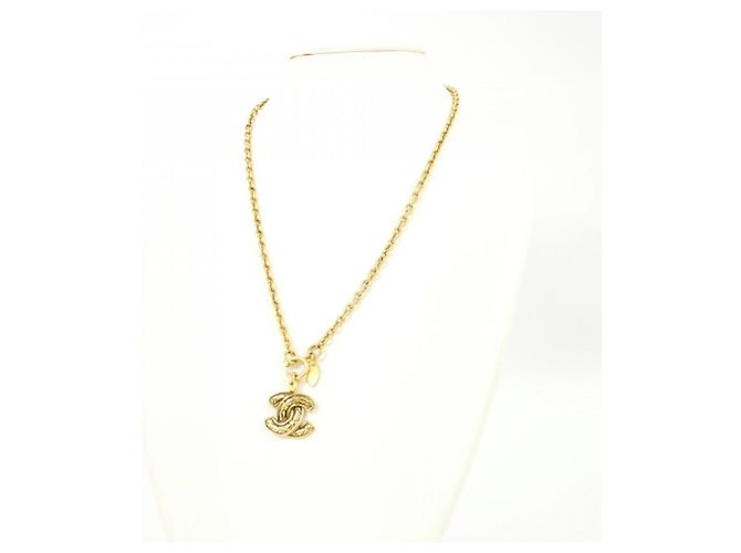 Collana Chanel dorata con pendente D'oro - vista 5