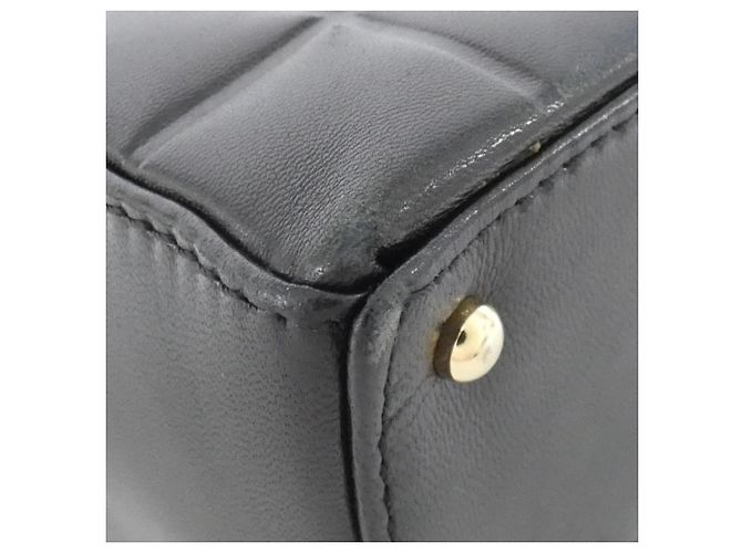 Borsa a tracolla Chanel Chocolate Bar Line 17360 Nero - vista 3