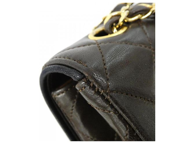 Borsa a tracolla Chanel in pelle nera e marrone Nero - vista 6
