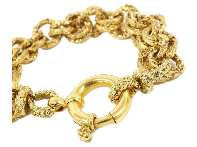 Bracciale con charm Chanel in oro D'oro - vista 3