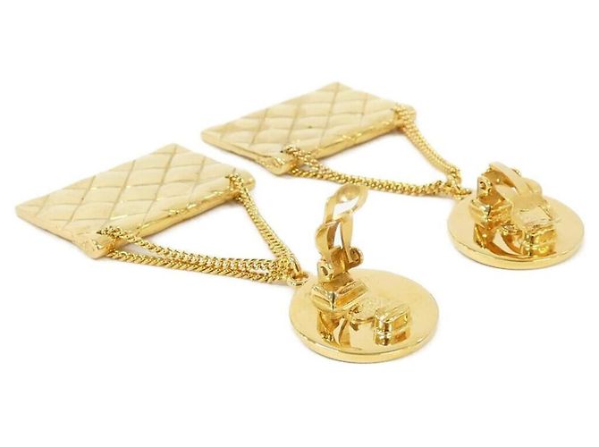 Orecchini a clip dorati Chanel 01132 D'oro - vista 3