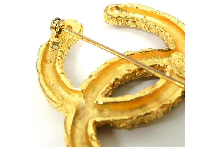 Timeless Spilla Chanel 02242 Gold D'oro - vista 3