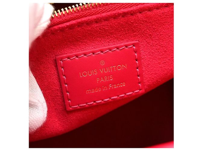 Louis Vuitton OnTheGo Monogram Empreinte PM Rosa - vista 4