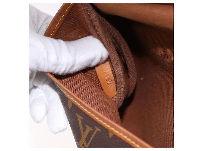 Louis Vuitton Saumur Monogram 30 Marrone - vista 7