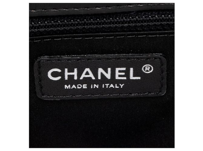 Gabrielle Borsa Chanel Lambskin 3 Accordion Maxi Flap Nero - vista 8
