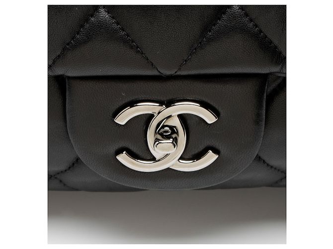 Gabrielle Borsa Chanel Lambskin 3 Accordion Maxi Flap Nero - vista 9