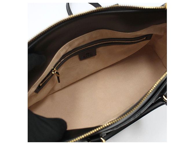 Gucci Borsa a tracolla nera con logo GG in tonalità oro Nero - vista 12