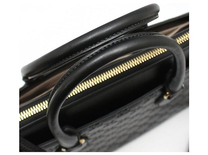 Gucci Borsa a tracolla nera con logo GG in tonalità oro Nero - vista 6
