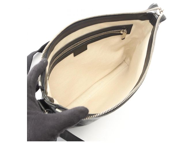 Borsa a tracolla media Gucci GG goffrata Nero - vista 3