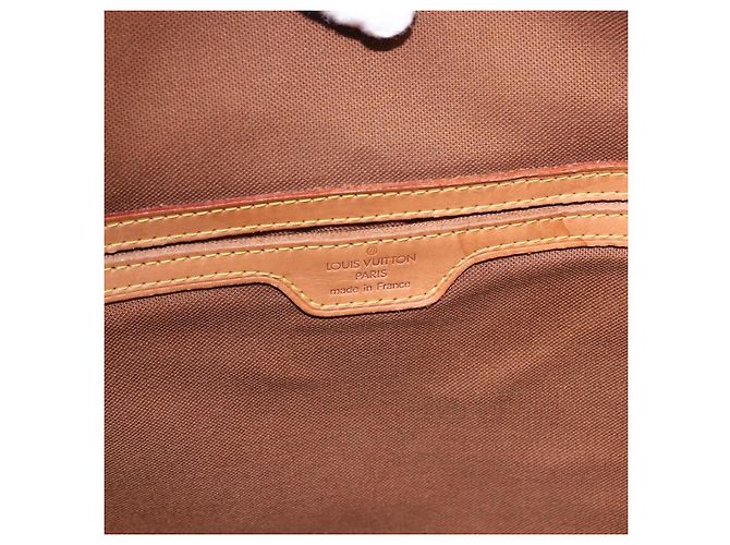 Louis Vuitton Montsouris Monogram GM Marrone - vista 6
