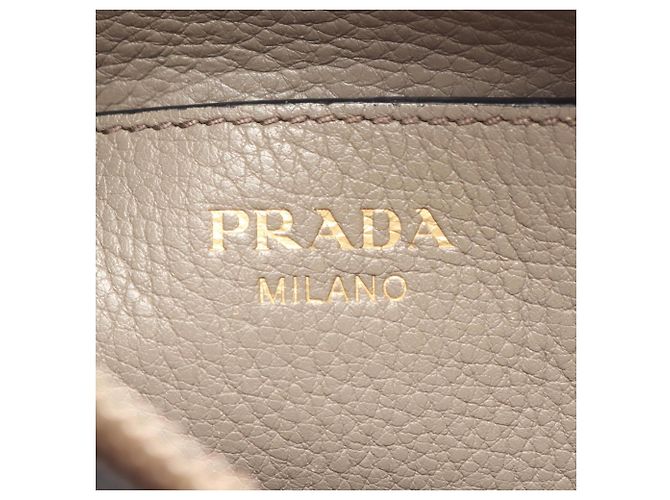Borsa a mano in pelle beige Prada - vista 4