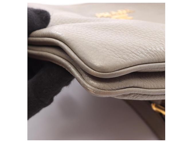 Borsa a mano in pelle beige Prada - vista 8