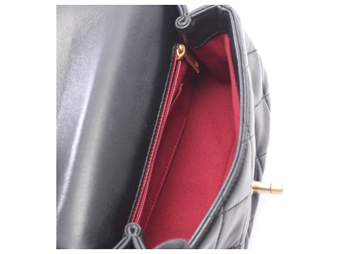 Borsa a tracolla Chanel Matelassé in pelle nera Small Flap Nero - vista 3