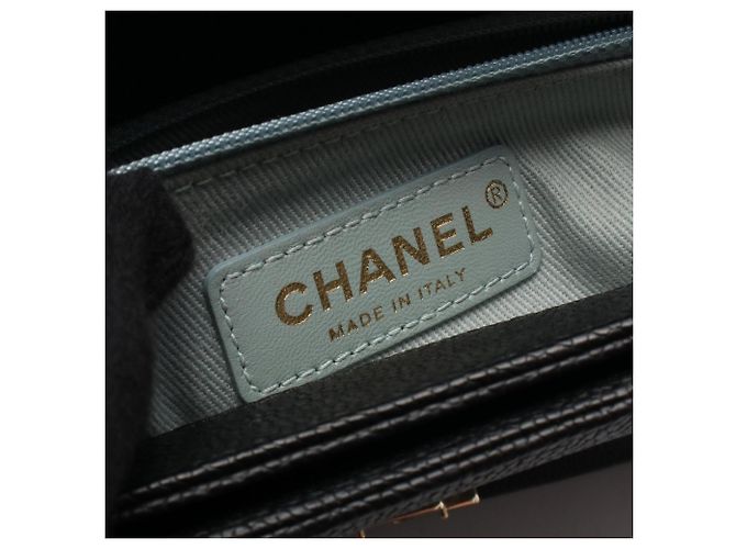 Borsa a tracolla Chanel Matelassé Half Coco Nero - vista 4