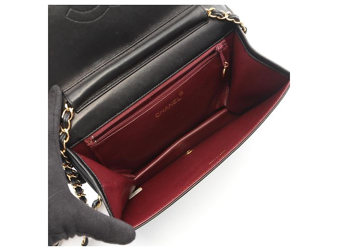 Borsa a tracolla Chanel Matelassé Full Flap Push-Lock Nero - vista 3