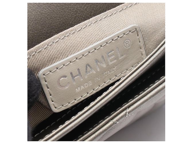 Borsa a Spalla Chanel Matelassé Round Flap Small Marrone - vista 4