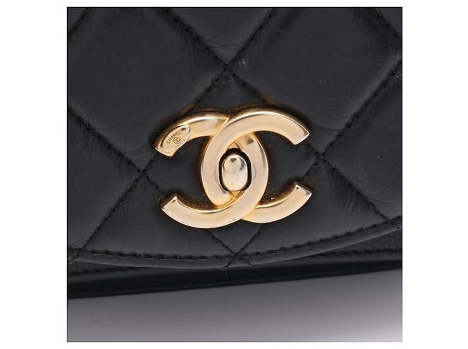 Borsa a tracolla Chanel Matelassé in agnello nero - vista 8
