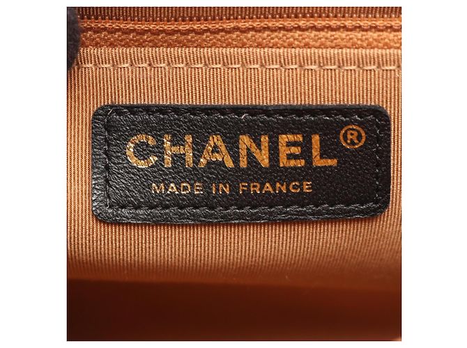 Borsa a tracolla Chanel Matelassé nera Nero - vista 4