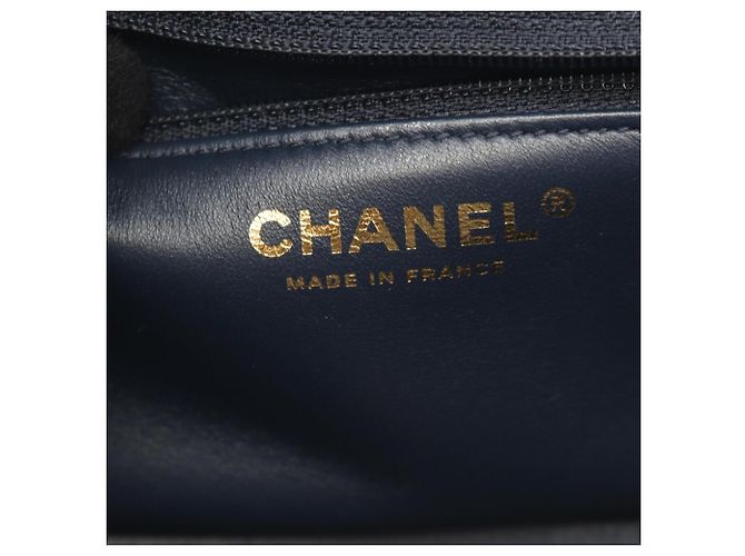 Bolso de hombro Chanel Matelassé en piel de cordero azul marino - vista 4