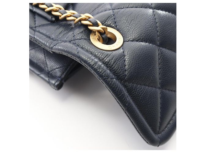 Bolso de hombro Chanel Matelassé en piel de cordero azul marino - vista 7