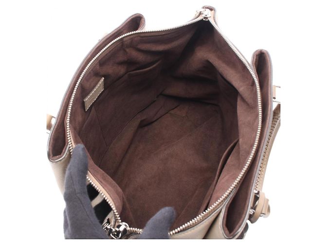 Borsa Louis Vuitton Mahina Haumea Beige - vista 3
