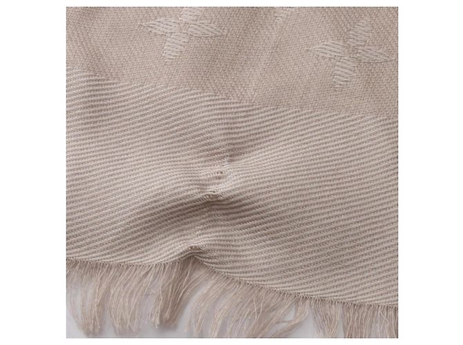 Chal Louis Vuitton Monogram Beige - vista 8