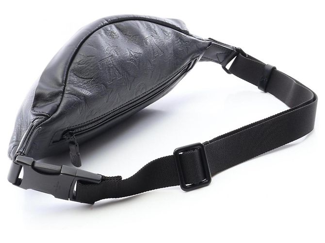 Marsupio Louis Vuitton Discovery Bumbag PM Nero - vista 2
