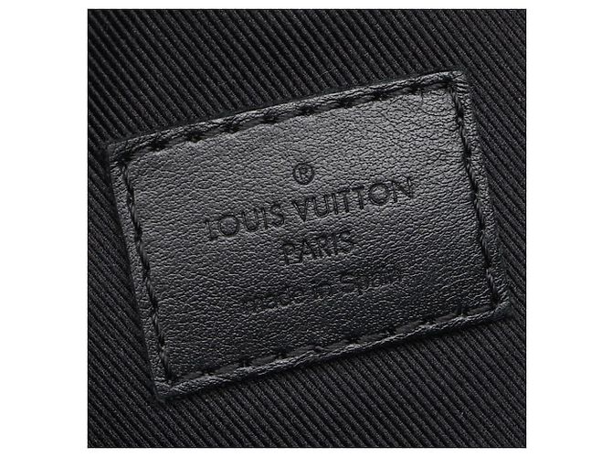 Marsupio Louis Vuitton Discovery Bumbag PM Nero - vista 4