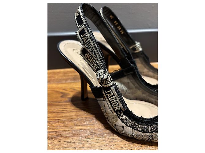 Décolleté J'Adior Slingback Dior in pizzo nero Grigio - vista 6