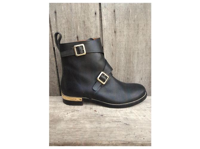 Botines Chloé de cuero negro con hebillas doradas - vista 8