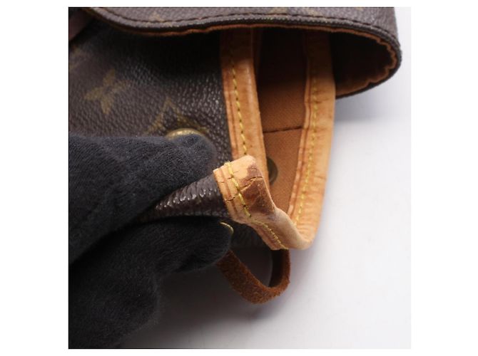 Louis Vuitton Montsouris MM Backpack/Handbag Brown - view 12