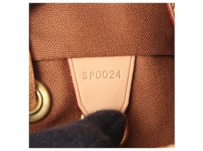 Mochila/Bolso Louis Vuitton Montsouris MM Castaño - vista 5