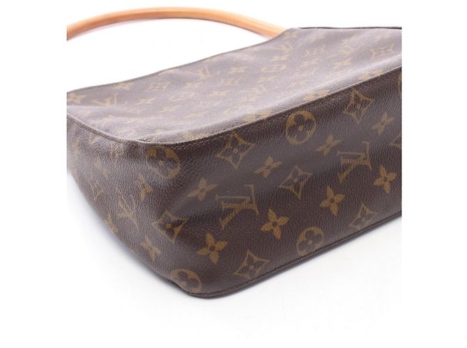 Sac à épaule Louis Vuitton Looping MM Marron - vue 9