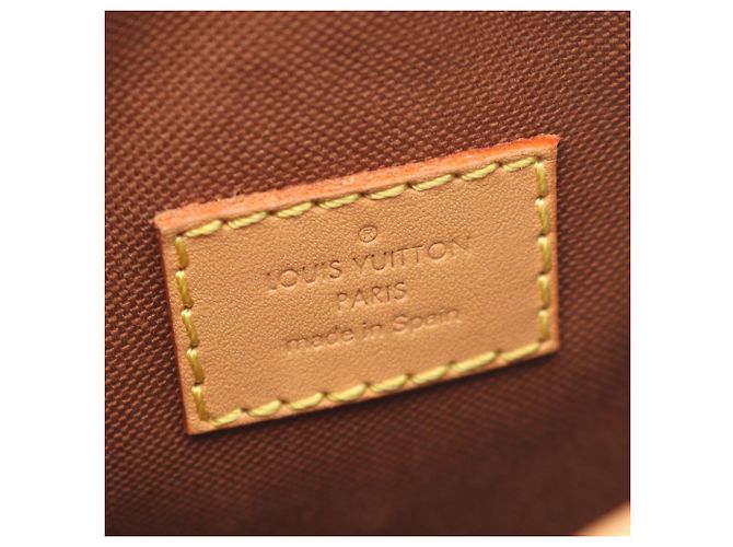 Borsa a tracolla Louis Vuitton Monogram Fold Me Pouch Marrone - vista 4