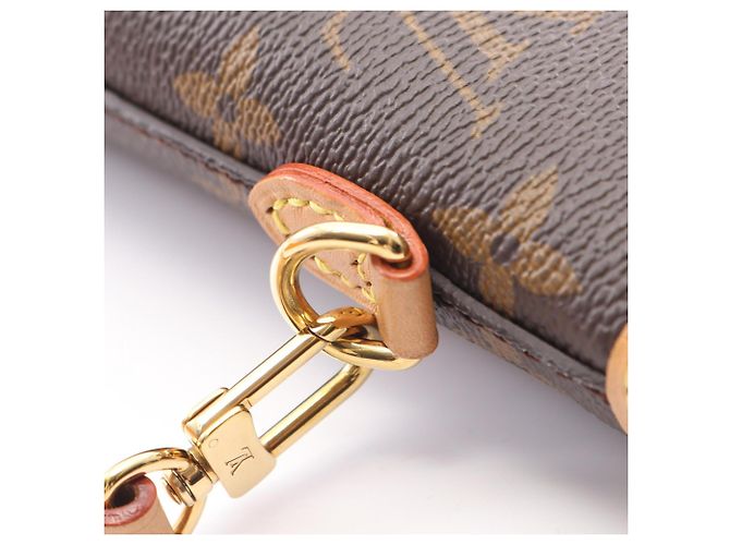 Borsa a tracolla Louis Vuitton Monogram Fold Me Pouch Marrone - vista 7
