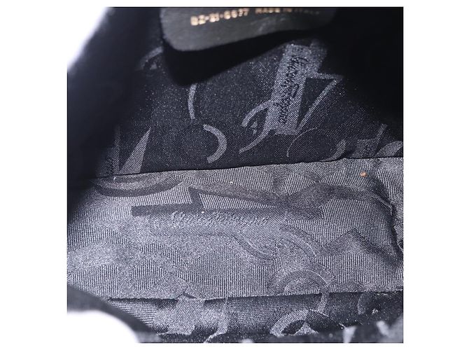 Borsa a Spalla Salvatore Ferragamo Vala in Pelle Goffrata Nera e Oro Auth ka5282 Nero D'oro - vista 11