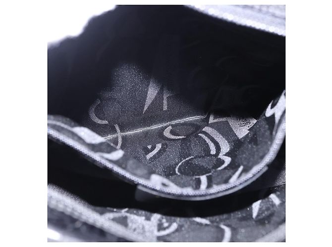 Borsa a Spalla Salvatore Ferragamo Vala in Pelle Goffrata Nera e Oro Auth ka5282 Nero D'oro - vista 21