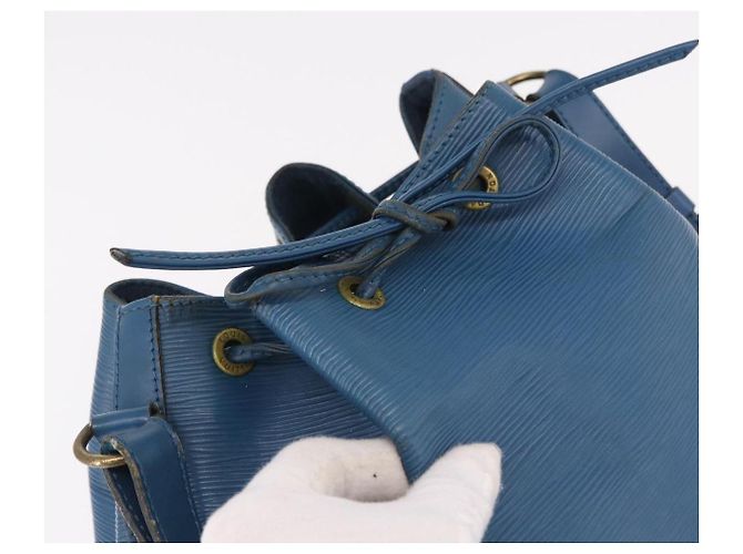 Borsa a Spalla LOUIS VUITTON Epi Petit Noe Blu M44105 LV Auth am12049 - vista 9