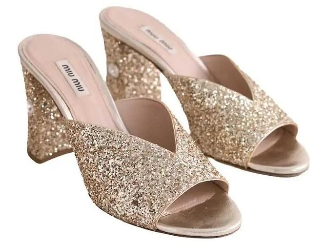 Mule Miu Miu dorate con paillettes D'oro - vista 3