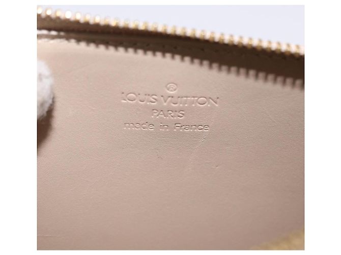 Louis Vuitton Lexington Pochette Monogram Vernis Beige - vista 6