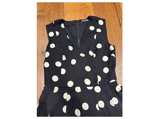 Dolce & Gabbana Vestido de Seda com Bolinhas Preto Branco - vista 10