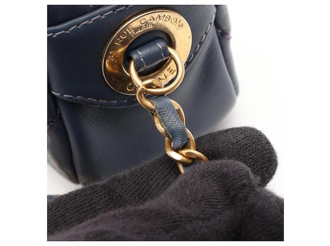 Borsa a tracolla Chanel in pelle Chevron V-stitch Blu - vista 3