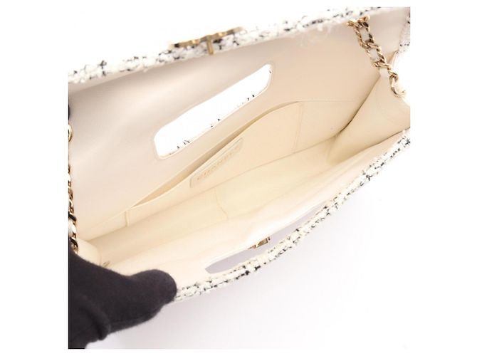 Chanel Matelassé 2-Way Shoulder Bag/Handbag Black White - view 3