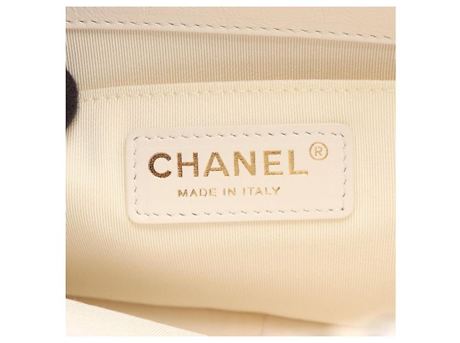 Chanel Matelassé 2-Way Shoulder Bag/Handbag Black White - view 4