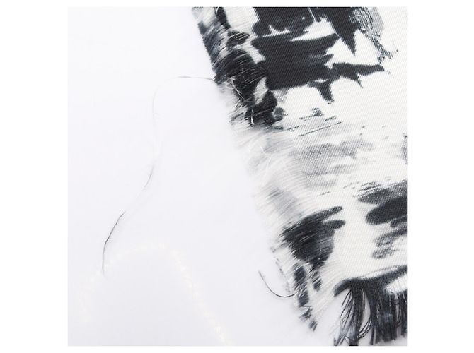 Pañuelo de seda Chanel Coco Mark Negro Blanco - vista 6