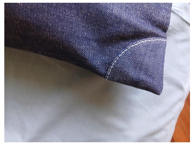 Autre Marque Yasmina mon amour Clutch in denim blu scuro - vista 2