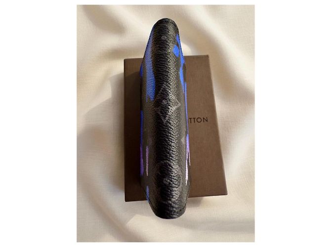 Louis Vuitton Monogram Camouflage Wallet Black Blue Multiple colors Purple - view 15