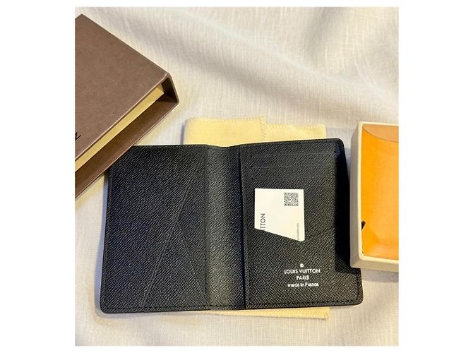 Louis Vuitton Monogram Camouflage Wallet Black Blue Multiple colors Purple - view 4